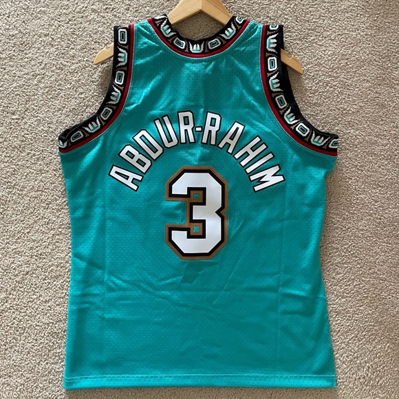 Vancouver Grizzlies Jersey - Picture 2 of 4